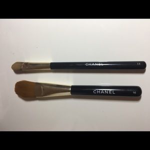 Chanel makeup brush